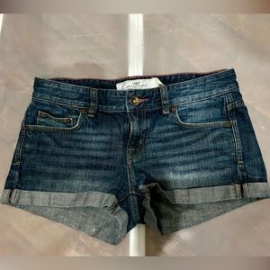 H&M L.O.G.G. denim shorts 28